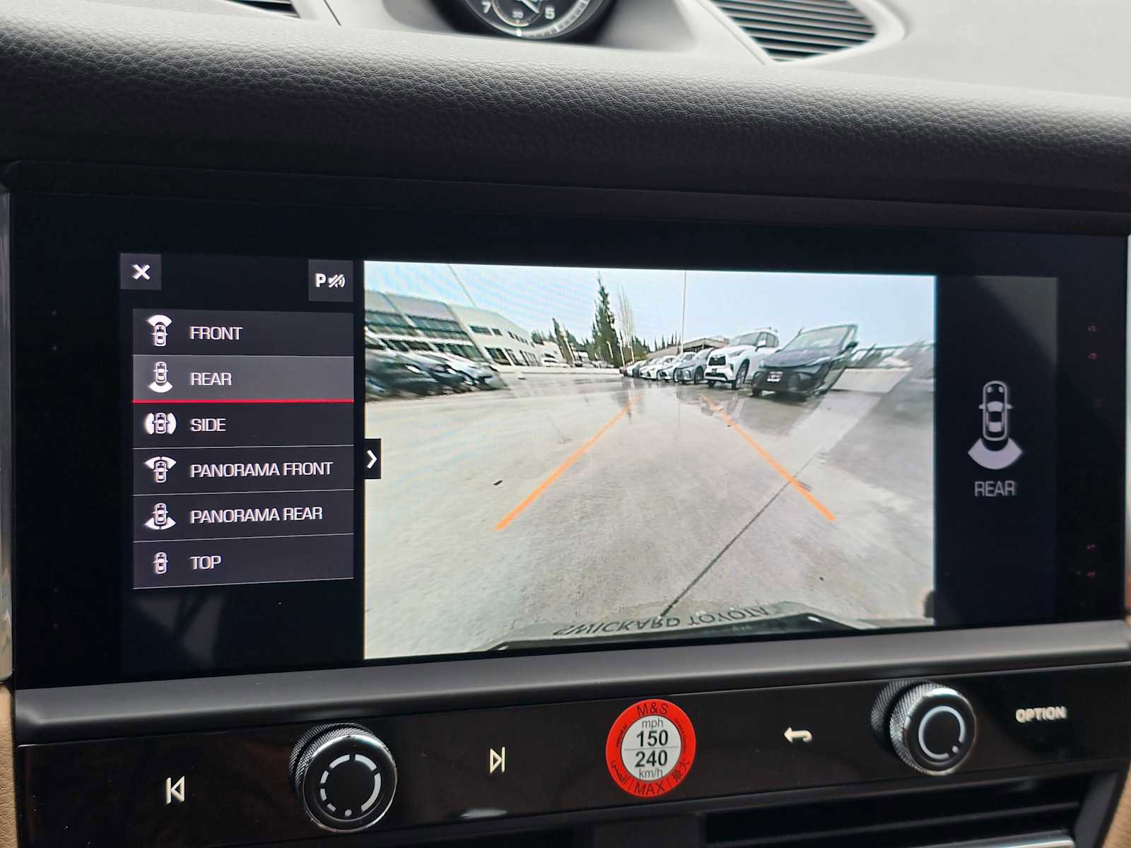 Used 2025 Porsche Macan image 28