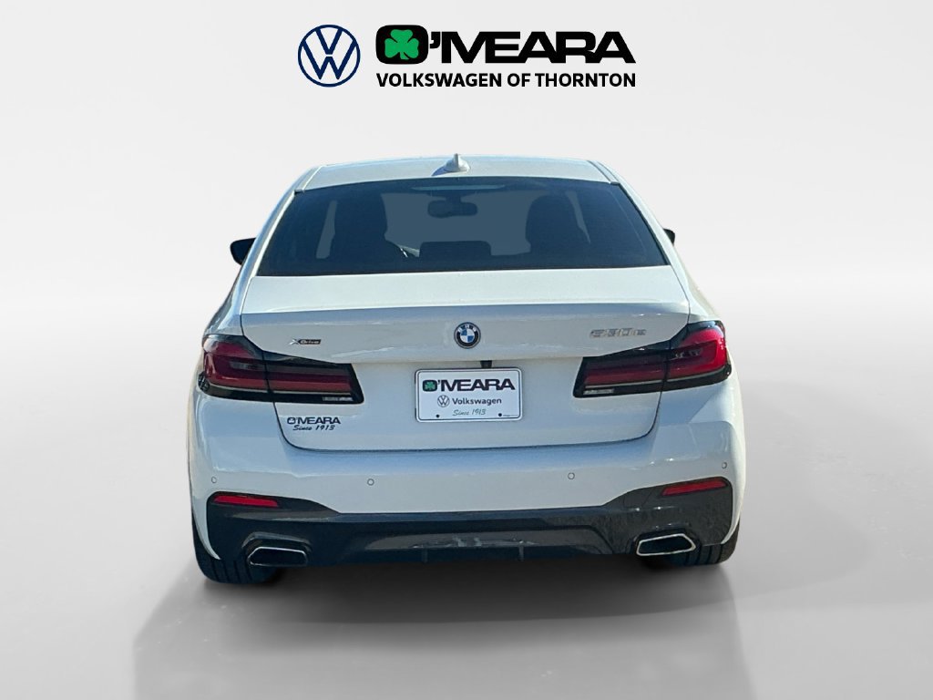 Used 2023 BMW 530e xDrive w/ Premium Package AWD/4WD image 4