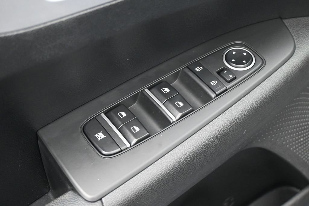 Used 2023 Kia Forte LXS w/ LXS Technology Package FWD image 13
