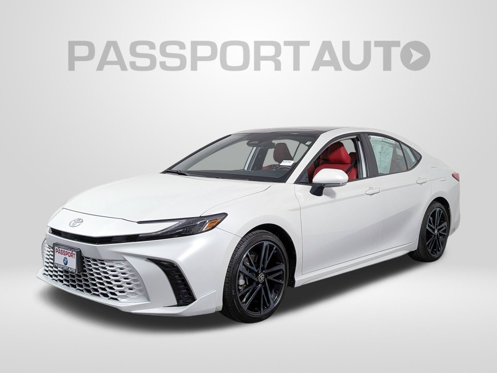 Used 2026 Toyota Camry XSE AWD/4WD image 1