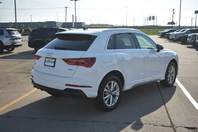 Used 2024 Audi Q3 2.0T Premium Plus image 5