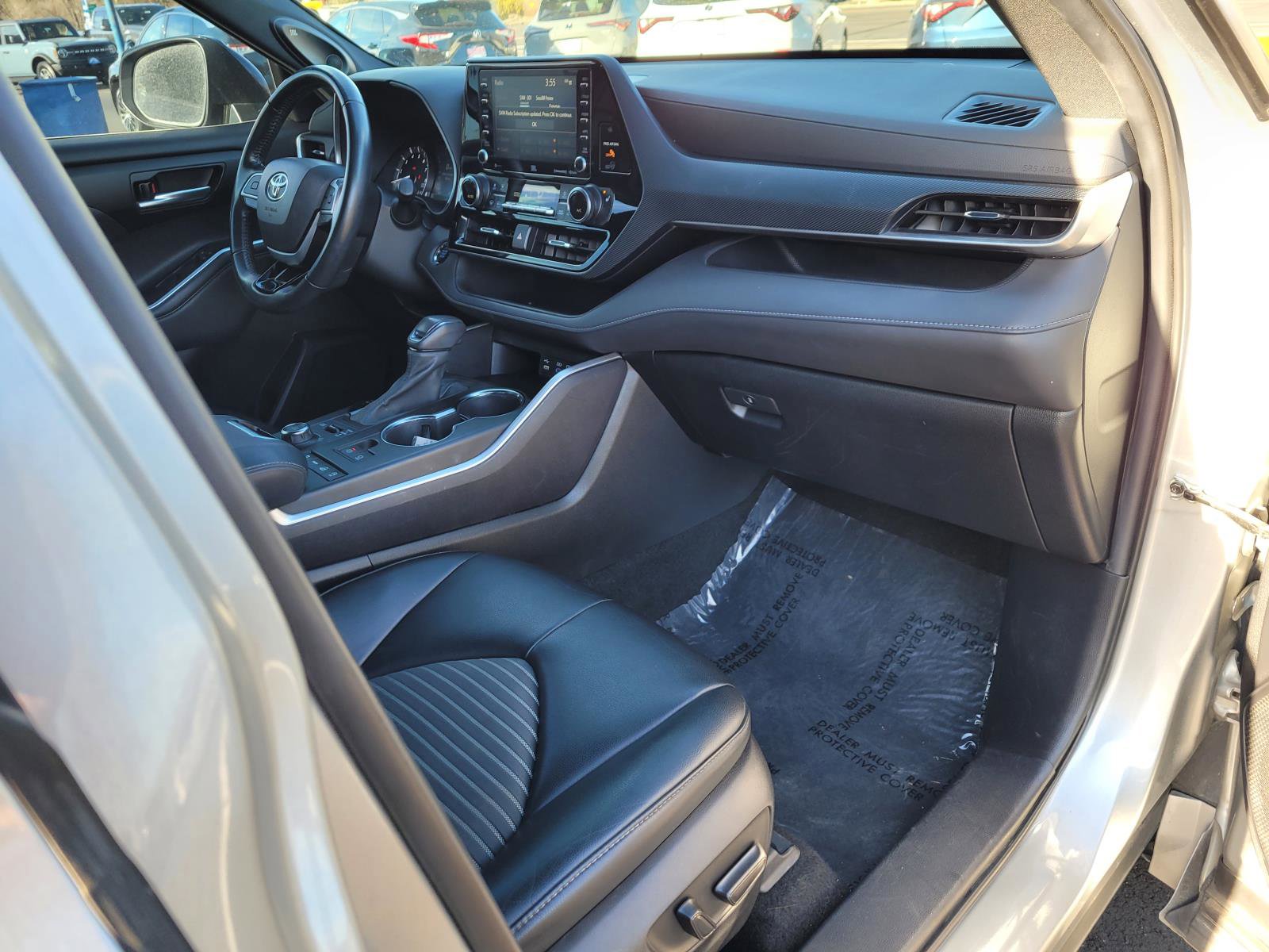 Used 2022 Toyota Highlander XSE image 20