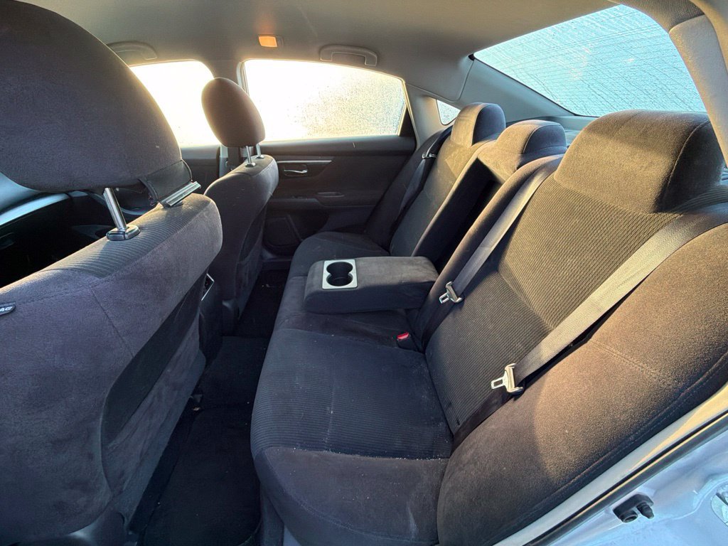Used 2013 Nissan Altima 2.5 SV FWD image 10
