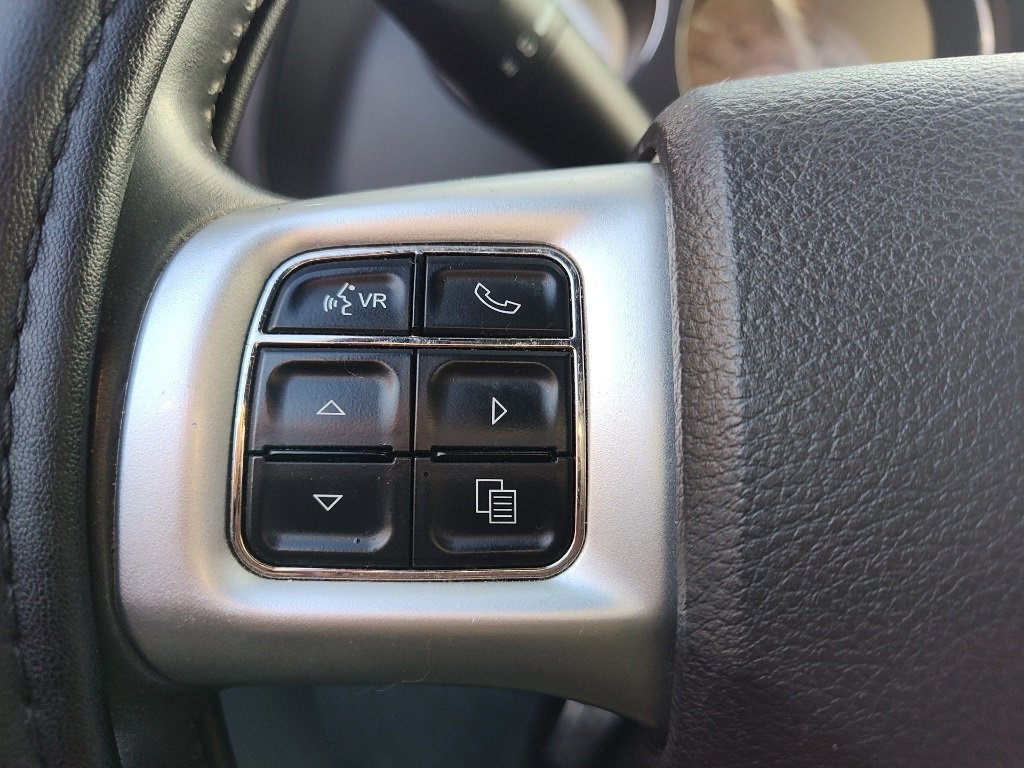 Used 2013 Dodge Challenger R/T w/ Blacktop Pkg image 20