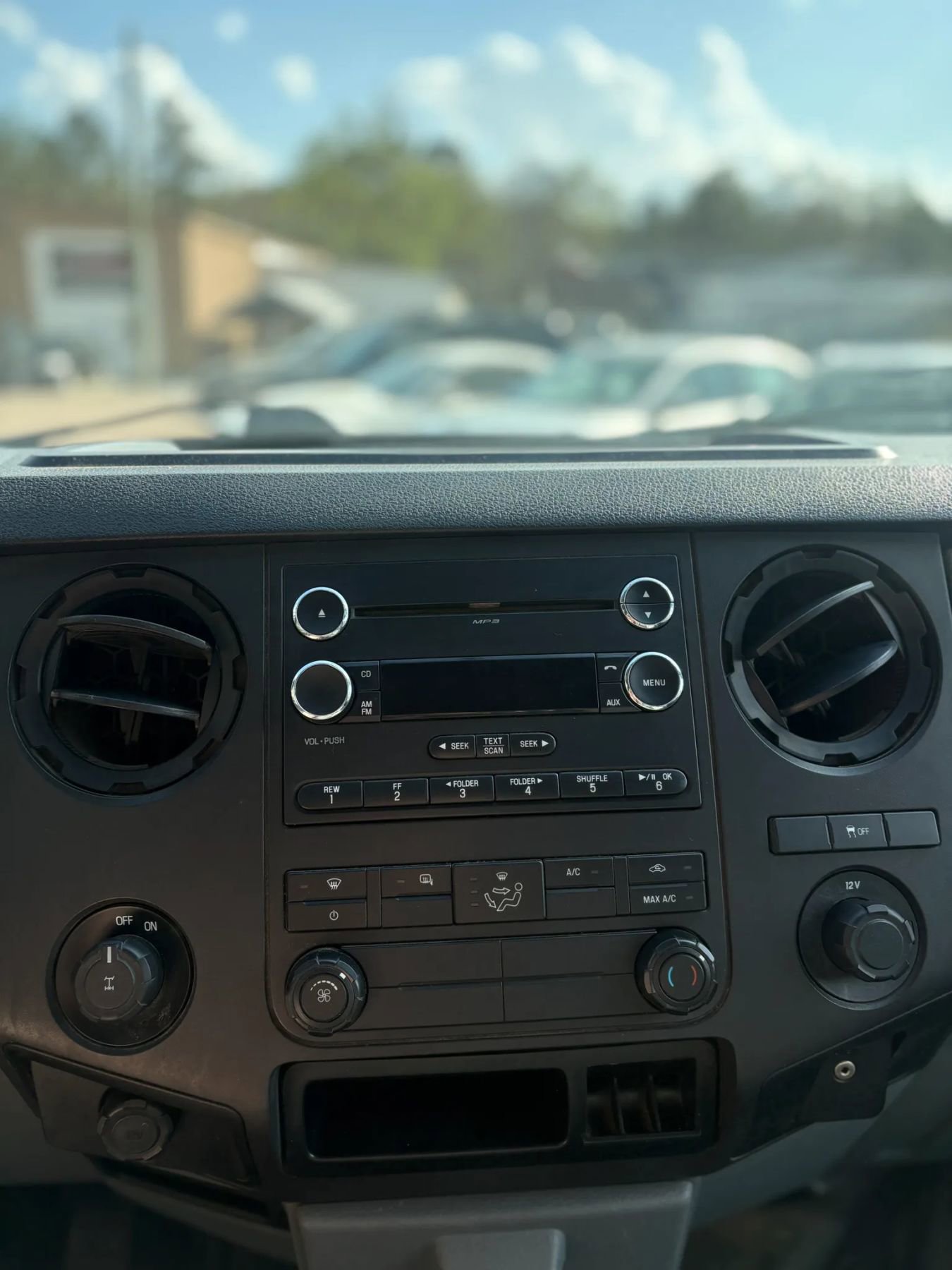 Used 2014 Ford F250 XL w/ Power Equipment Group image 37