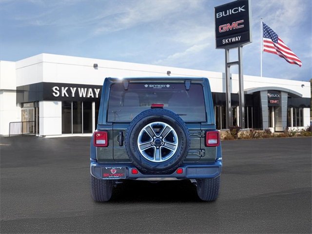 Used 2023 Jeep Wrangler Sahara w/ Cold Weather Group image 6