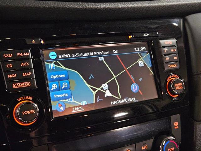 Used 2017 Nissan Rogue SL w/ SL Premium Package FWD image 11