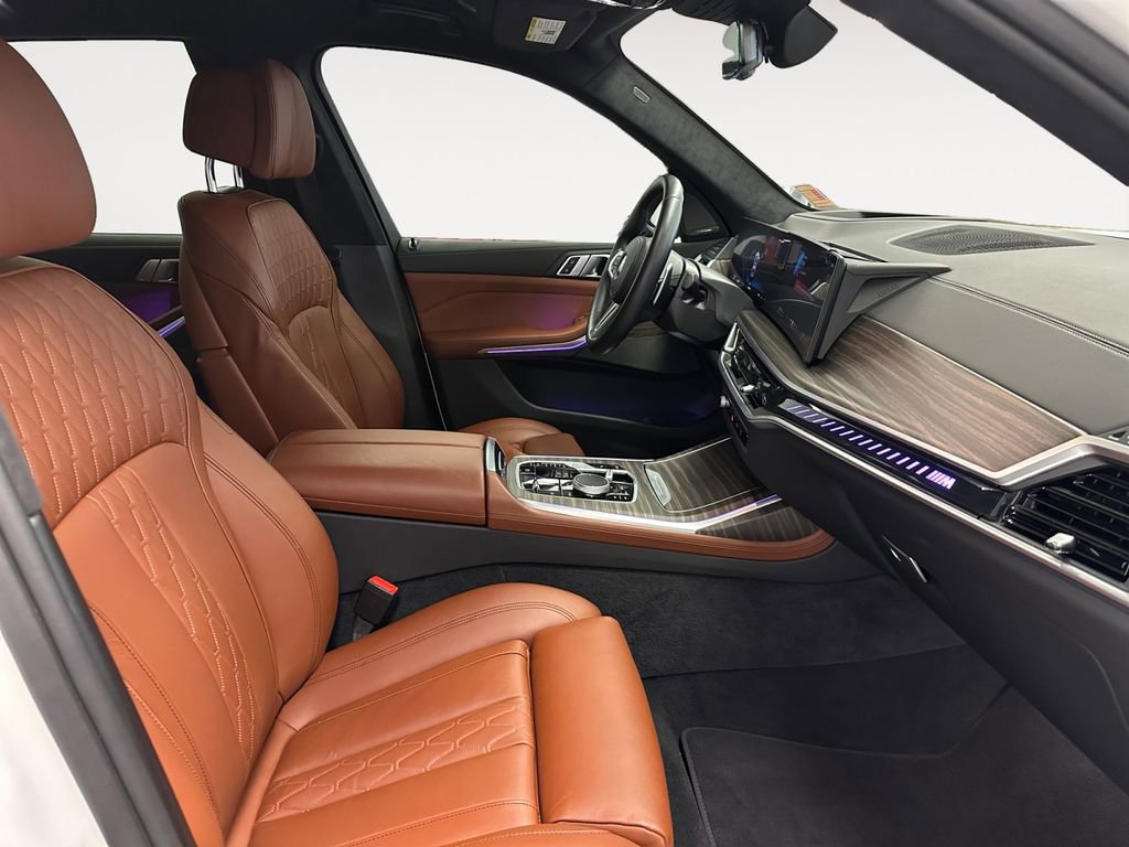 Used 2025 BMW X7 M60i w/ M Sport Professional Package AWD/4WD image 15