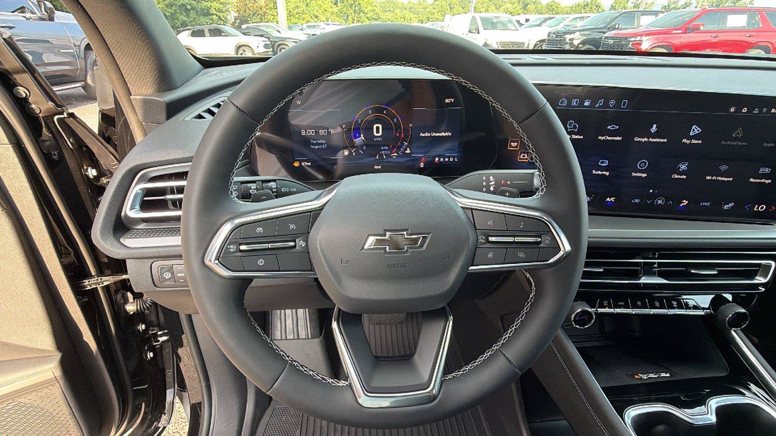 New 2027 Chevrolet Traverse LT w/ Midnight/Sport Edition FWD image 23