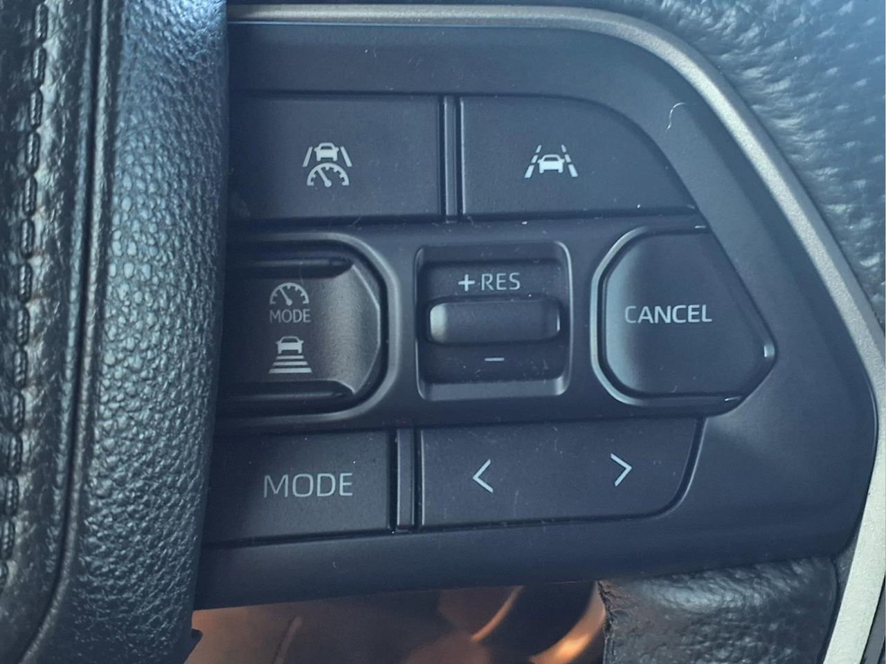 Used 2024 Toyota Tacoma TRD Off-Road w/ TRD Off Road Upgrade Package AWD/4WD image 28