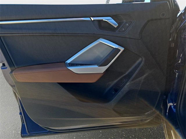 Used 2025 Audi Q3 2.0T Premium w/ Convenience Package image 30