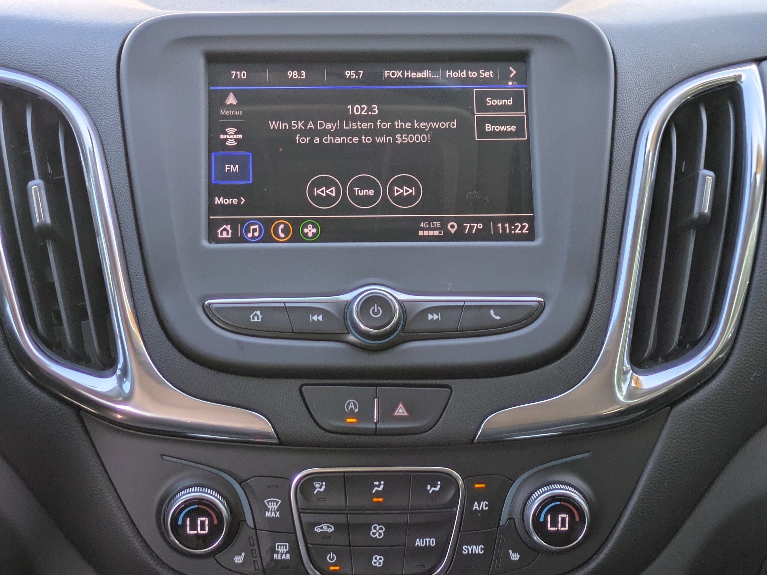 Used 2023 Chevrolet Equinox LT image 17