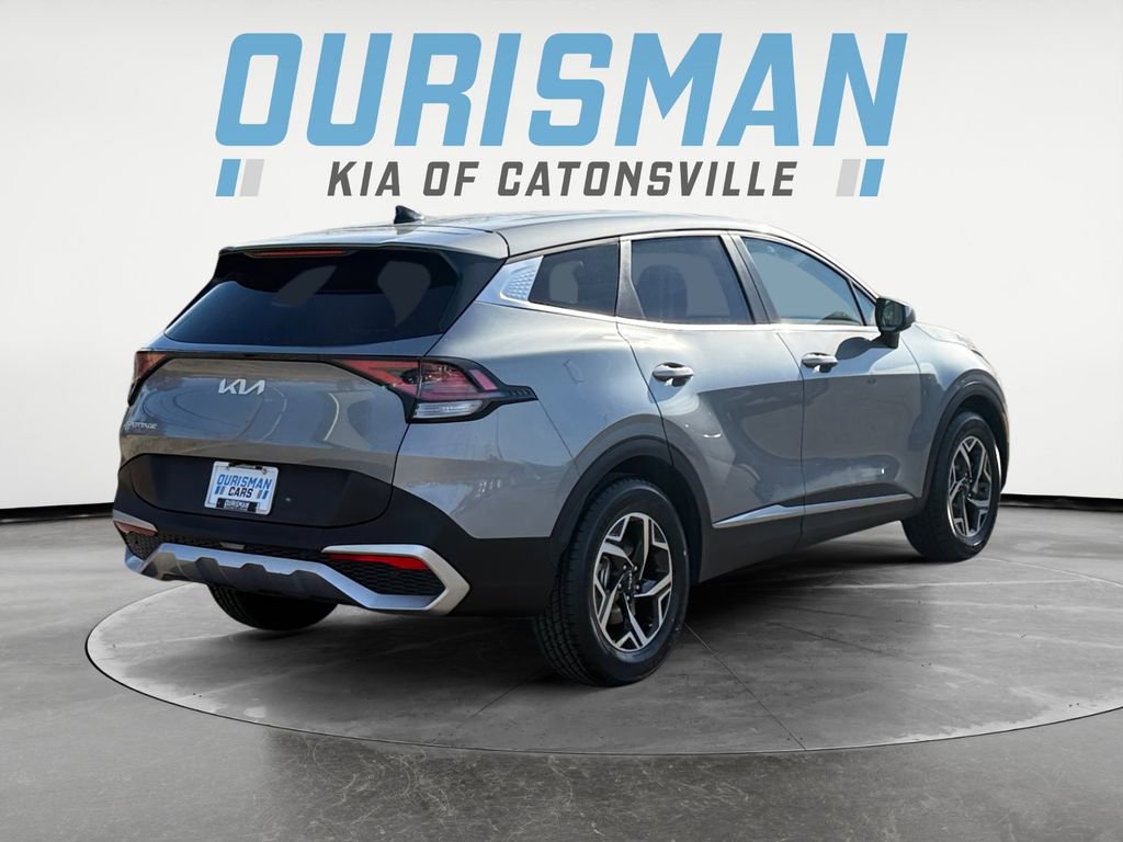 Used 2024 Kia Sportage LX image 6