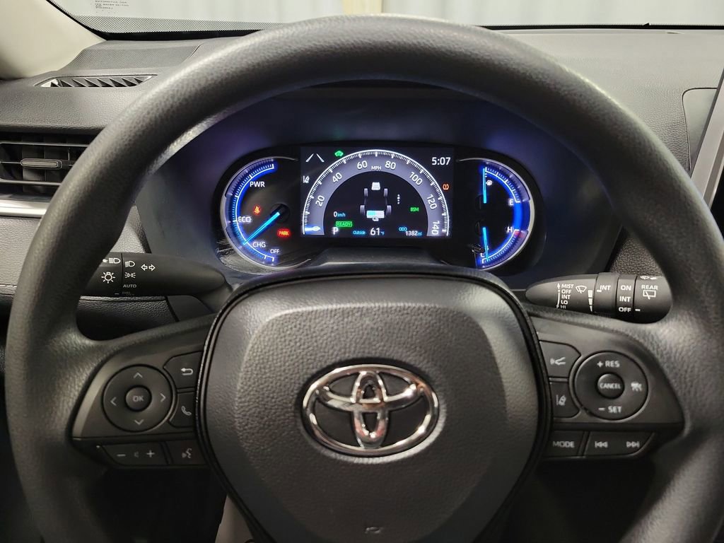 Used 2025 Toyota RAV4 XLE image 14