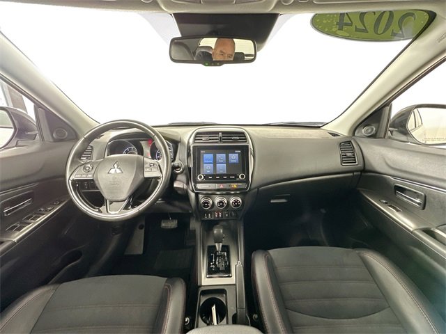 Used 2024 Mitsubishi Outlander Sport SE image 11