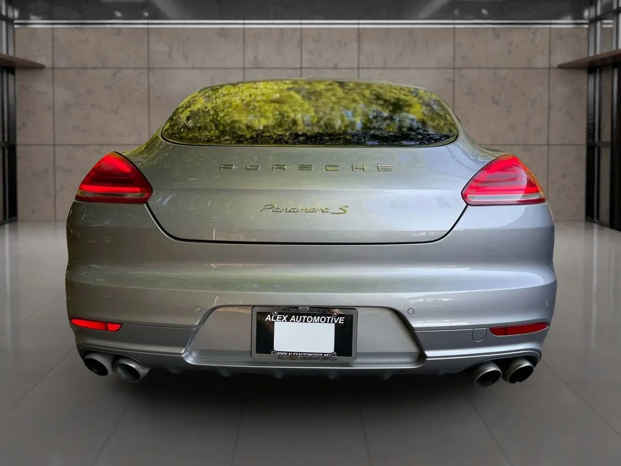 Used 2016 Porsche Panamera S image 10