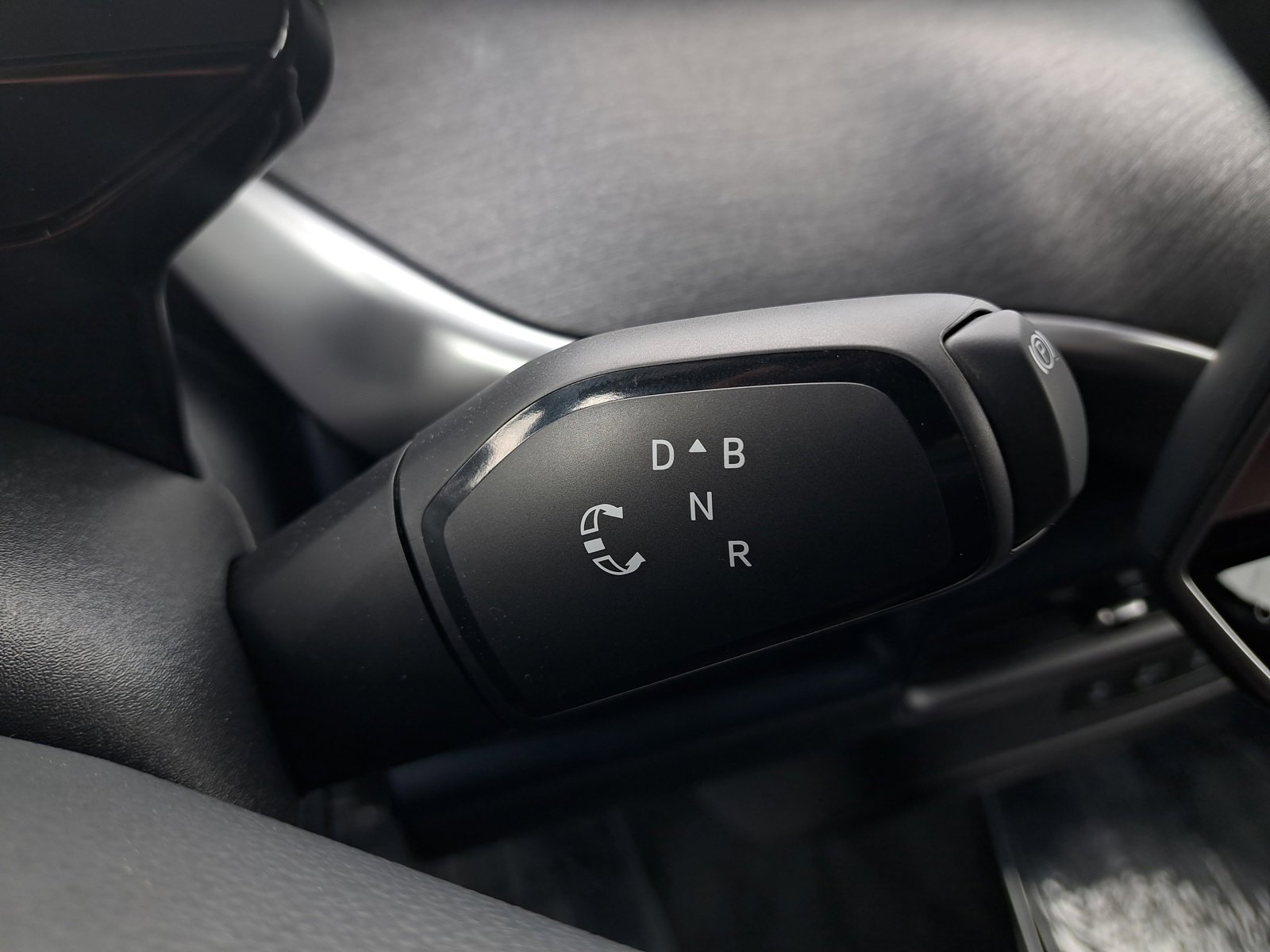 New 2025 Volkswagen ID. Buzz Pro S image 21