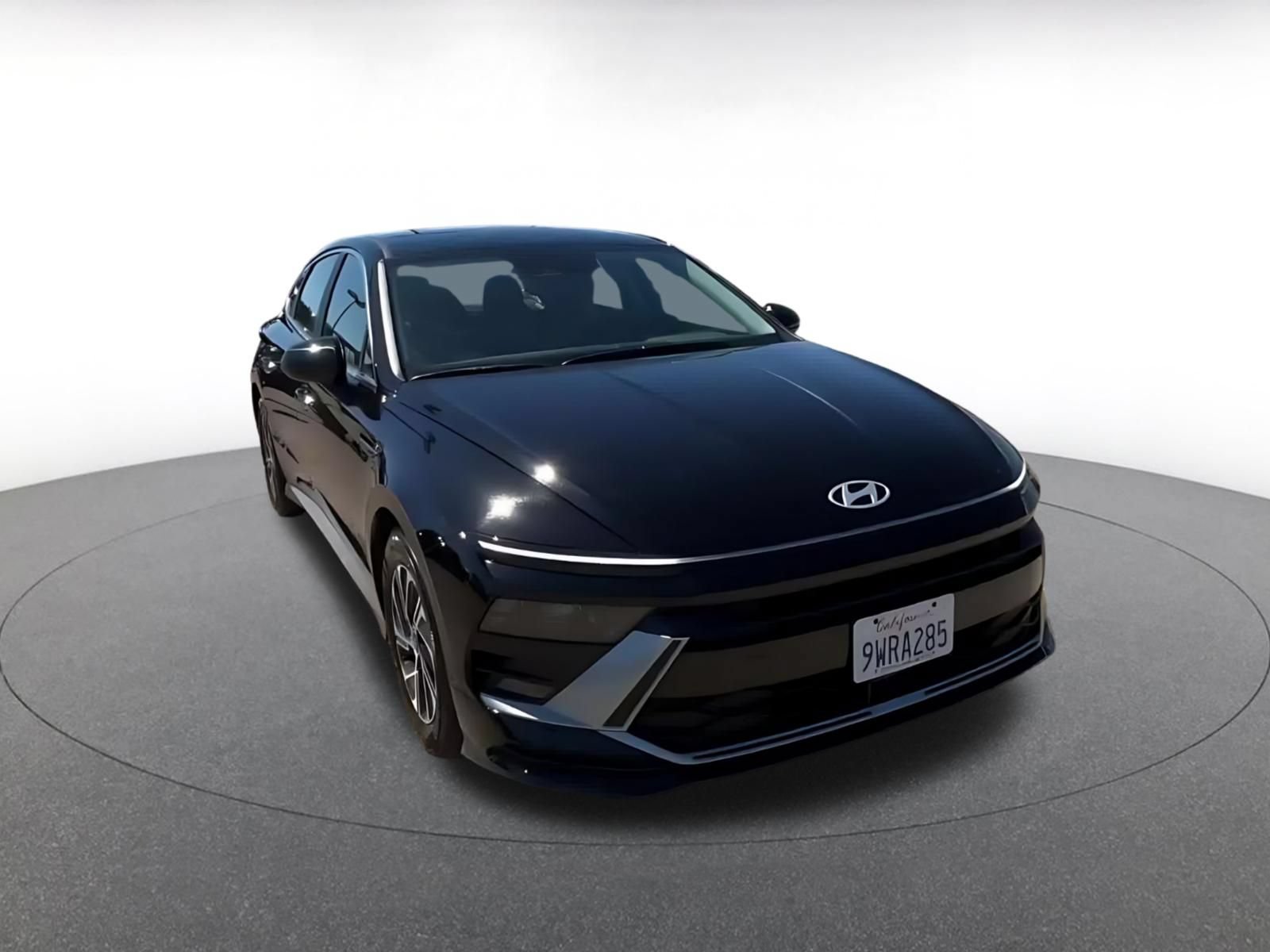 Used 2026 Hyundai Sonata Blue FWD image 3