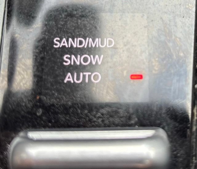 Used 2025 Jeep Compass Limited AWD/4WD image 33
