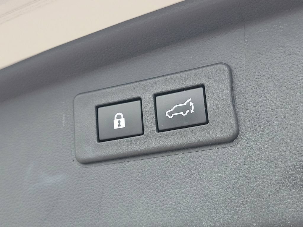 Used 2022 Subaru Outback Touring XT AWD/4WD image 9