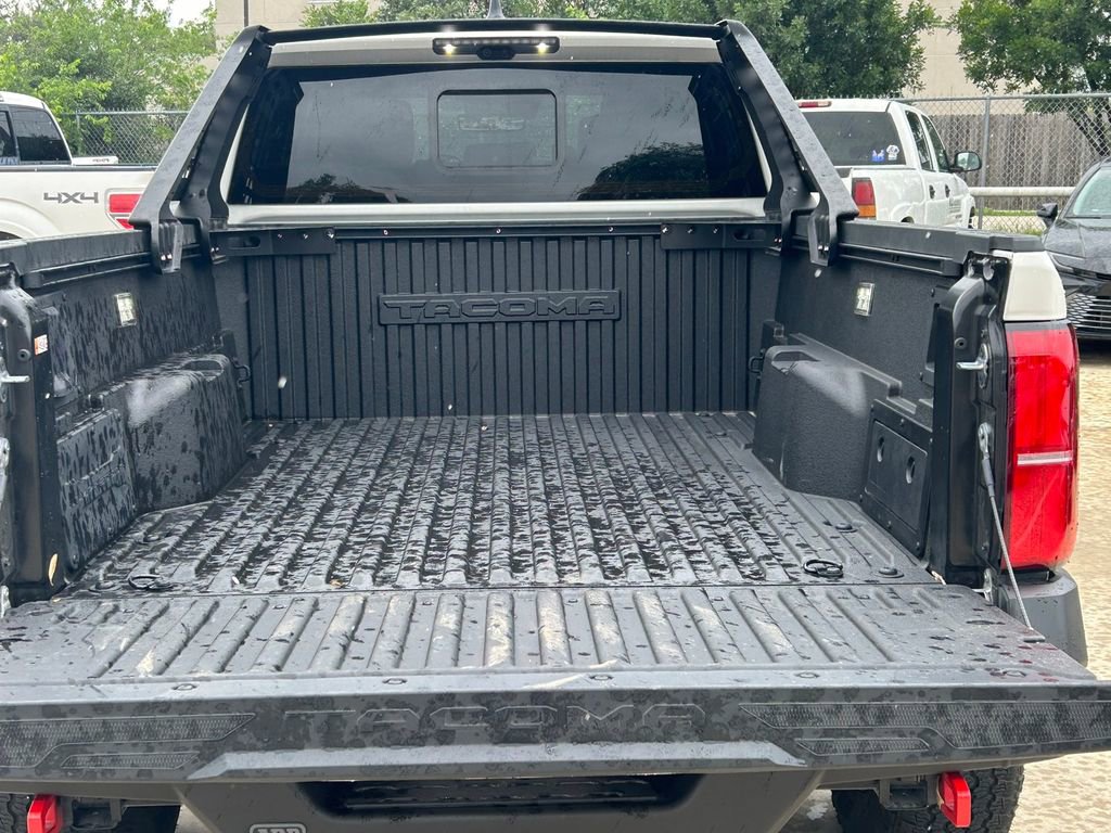 Used 2025 Toyota Tacoma 4x4 Double Cab Hybrid image 14