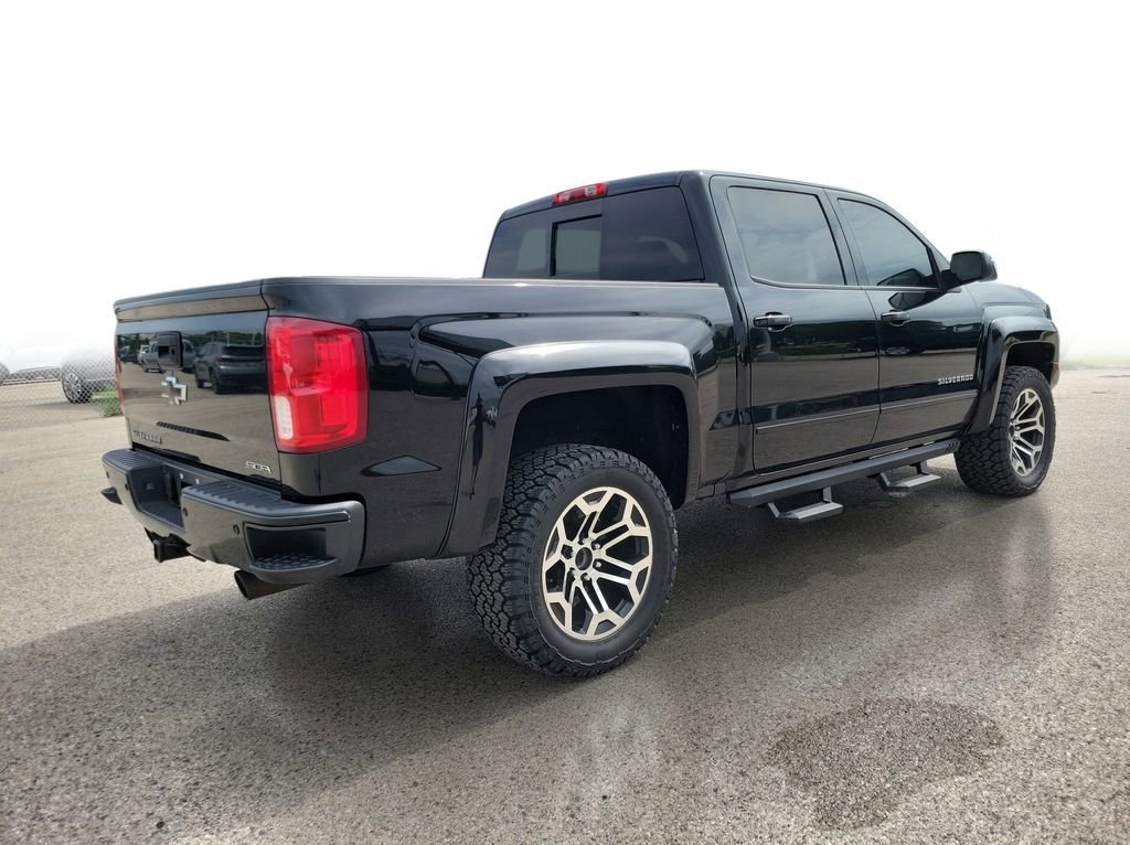 Used 2017 Chevrolet Silverado 1500 LTZ Z71 w/ LTZ Plus Package AWD/4WD image 4
