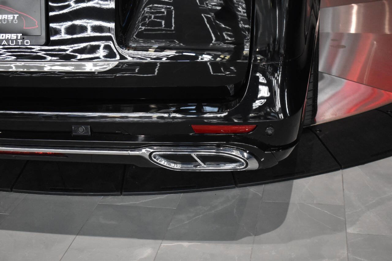 Used 2021 Mercedes-Benz Metris Passenger image 31