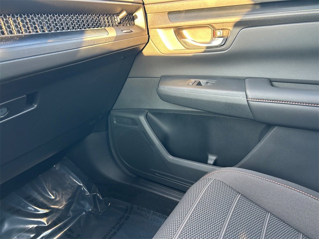 Used 2023 Honda Pilot LX image 29