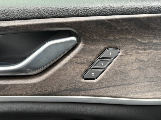 New 2025 Jeep Grand Cherokee Limited image 45