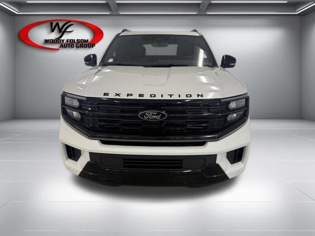 New 2026 Ford Expedition Platinum image 2