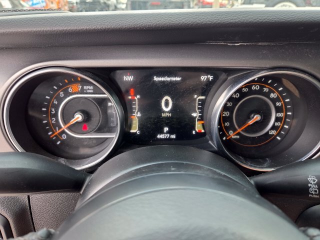 Used 2023 Jeep Wrangler Sport AWD/4WD image 32
