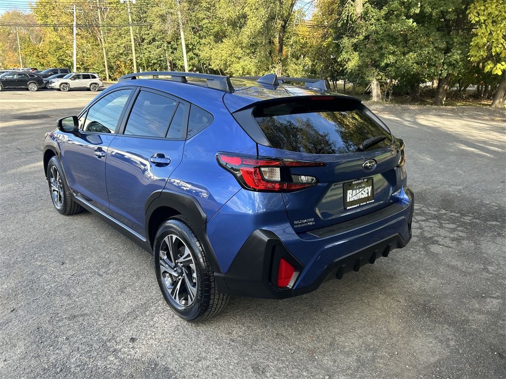 Used 2025 Subaru Crosstrek 2.0i Premium image 6