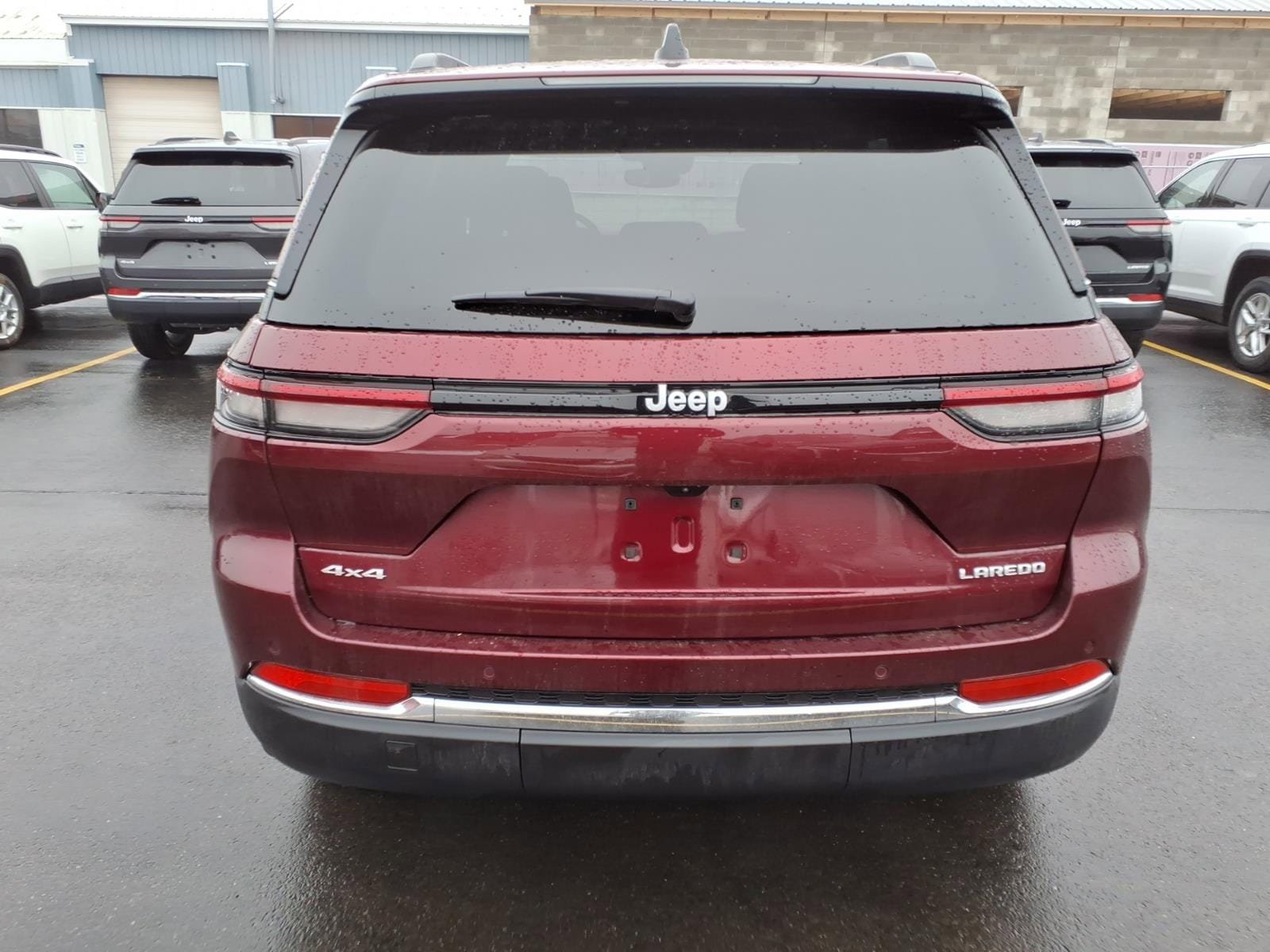 Used 2024 Jeep Grand Cherokee Laredo X w/ Luxury Tech Group I image 6