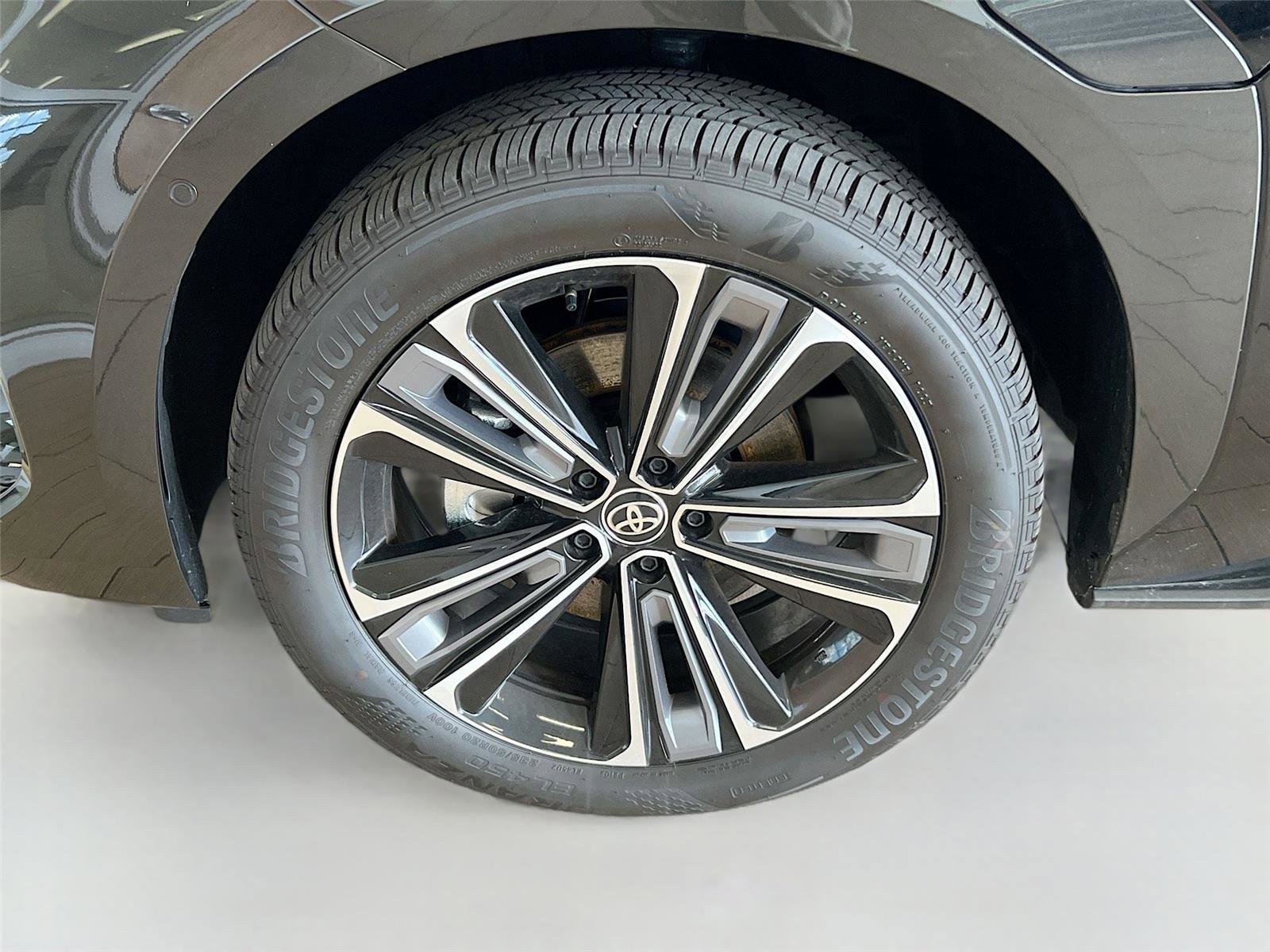 New 2025 Toyota bZ4X AWD image 35