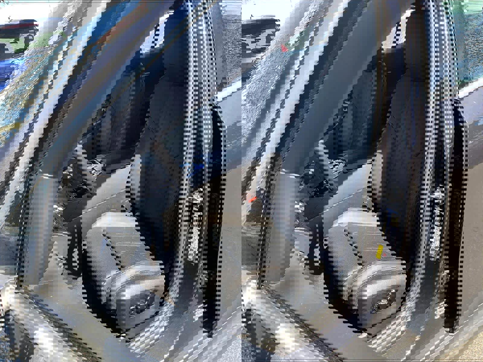 Used 2024 BMW i5 eDrive40i w/ Premium Package image 26