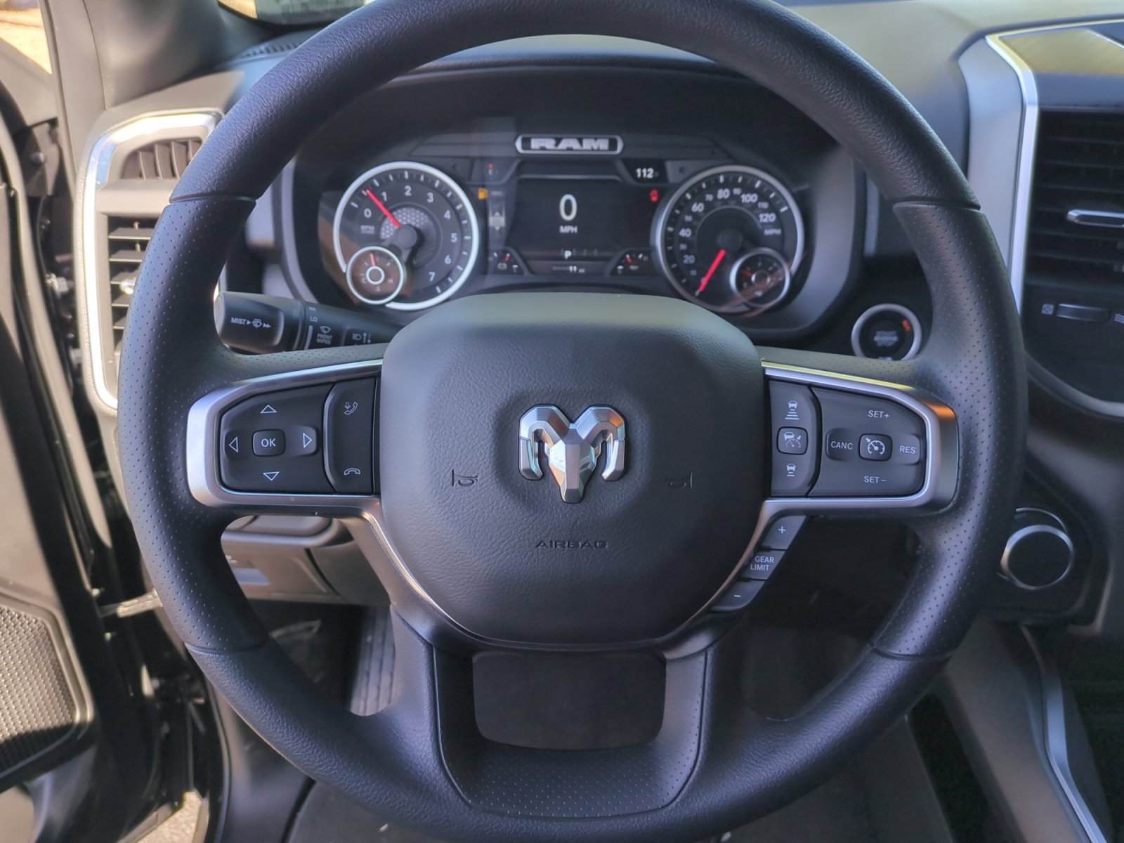 New 2026 RAM 1500 Express AWD/4WD image 9