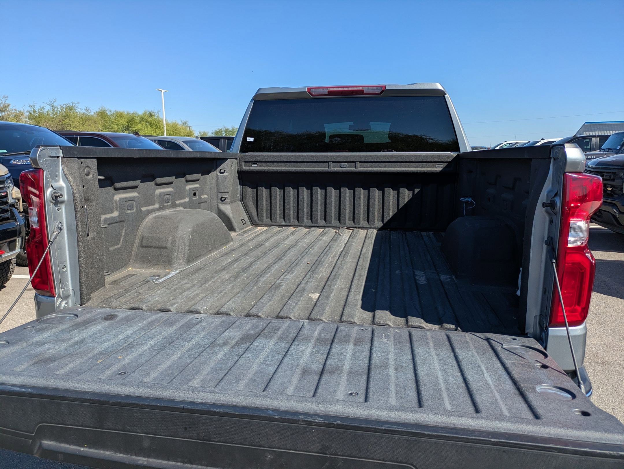 Used 2023 Chevrolet Silverado 1500 LTZ w/ Z71 Off-Road Package image 24