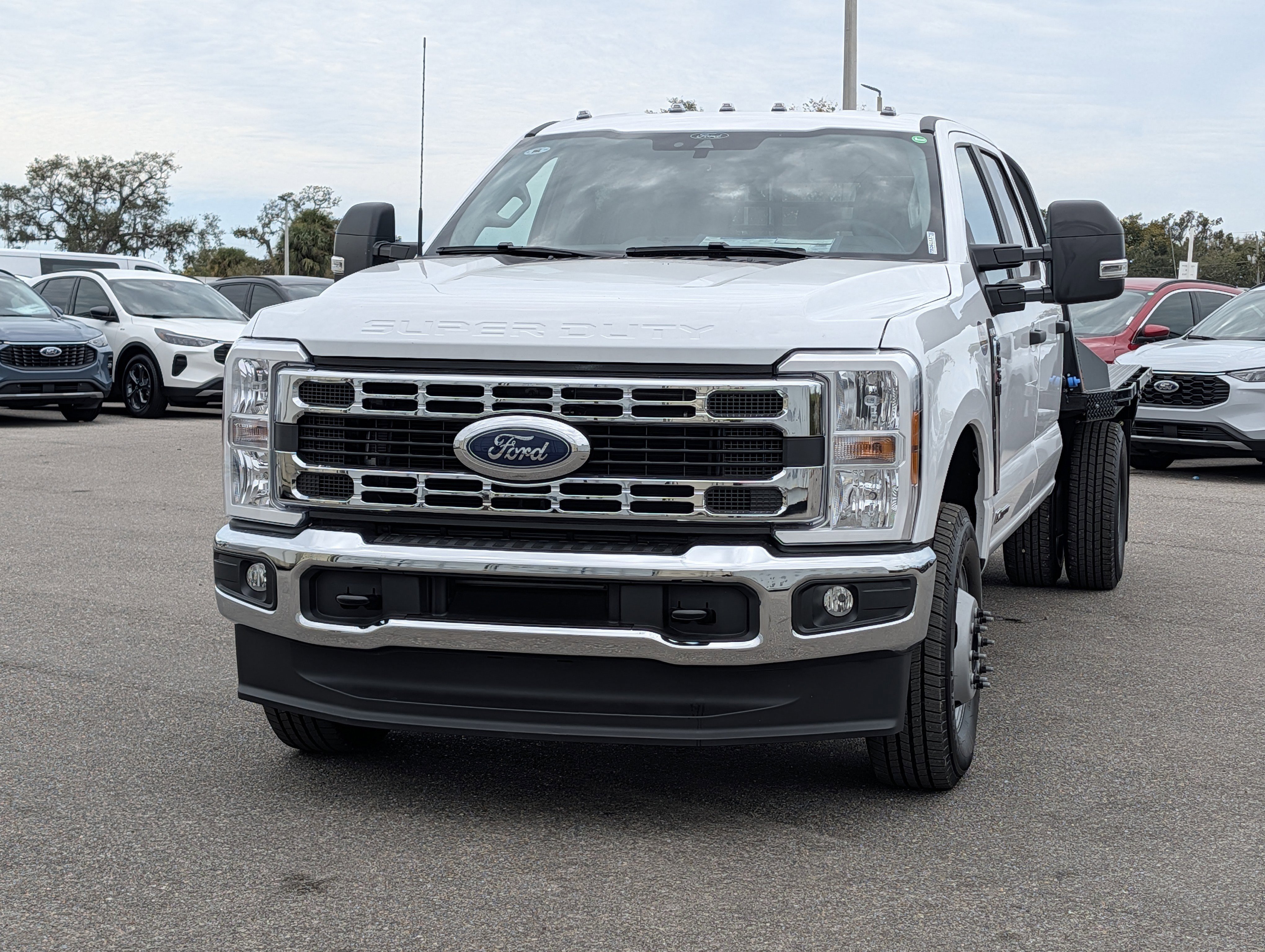New 2026 Ford F350 XL w/ XL Chrome Package AWD/4WD image 8