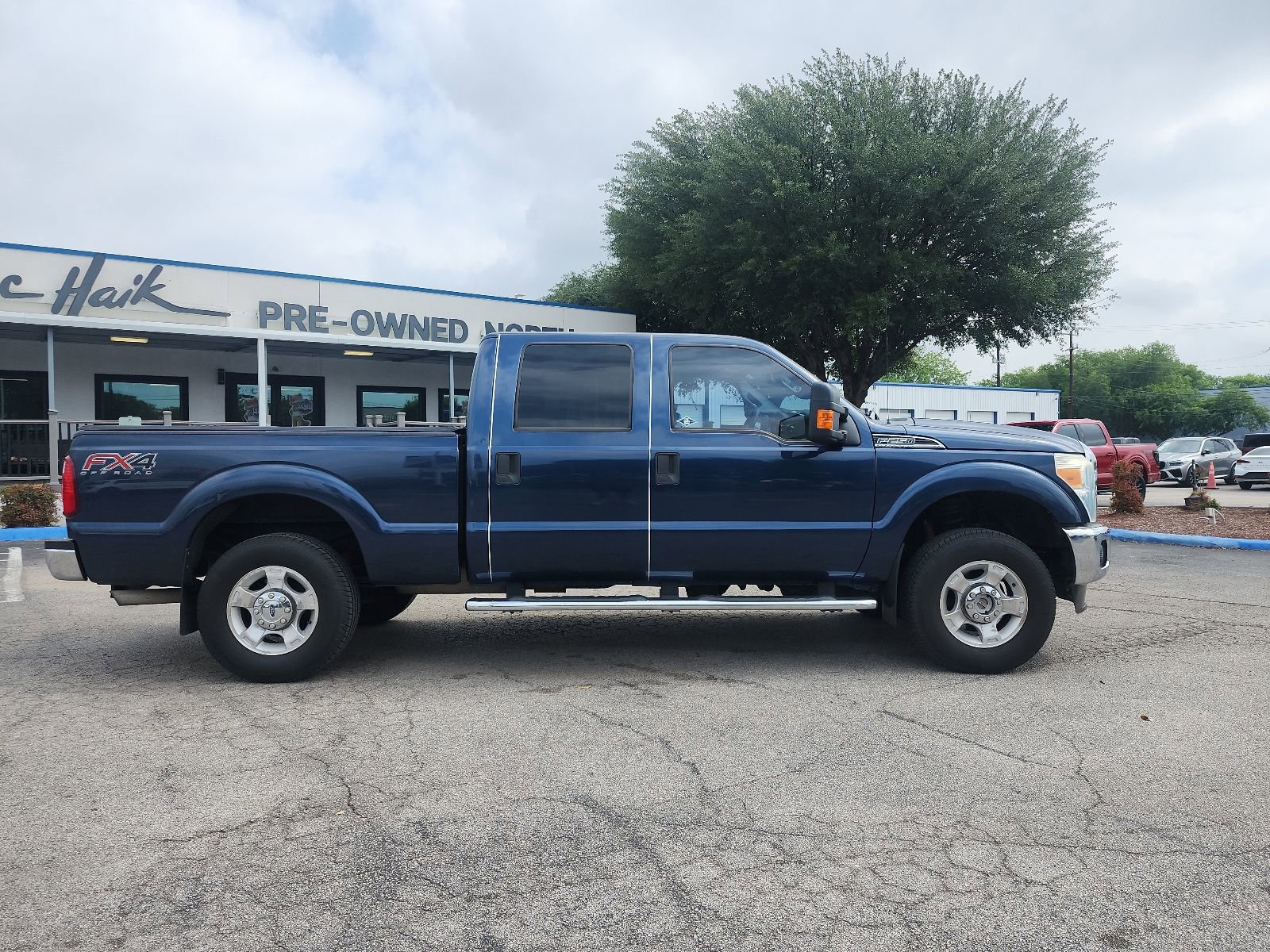 Used 2016 Ford F250 XLT w/ XLT Value Package AWD/4WD image 2