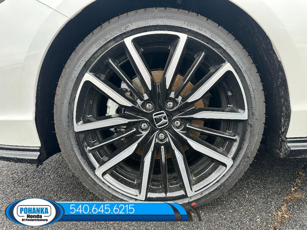 New 2026 Honda Accord Hybrid Touring image 12