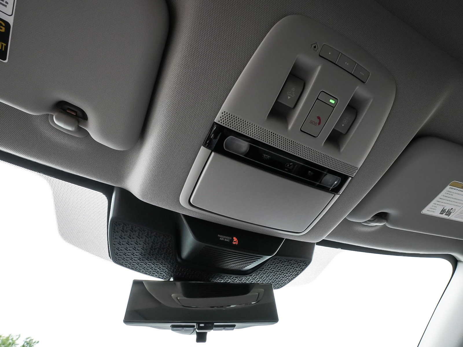 Used 2025 Nissan Ariya AWD image 26