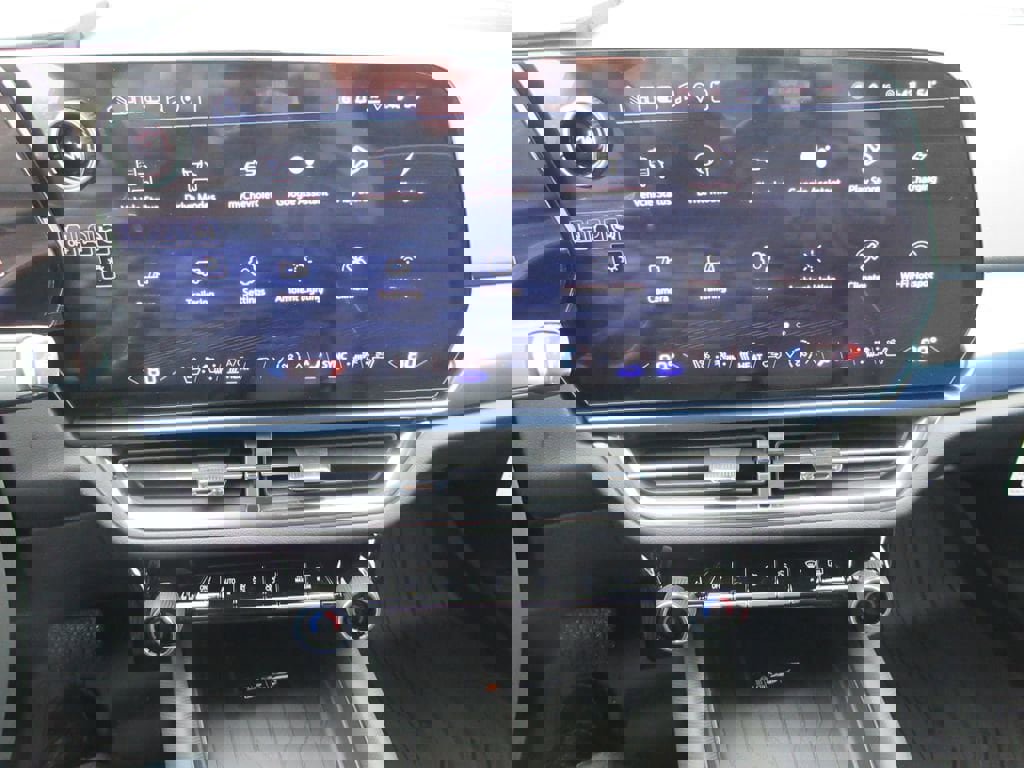 New 2026 Chevrolet Equinox EV LT w/ Convenience Package II AWD/4WD image 32