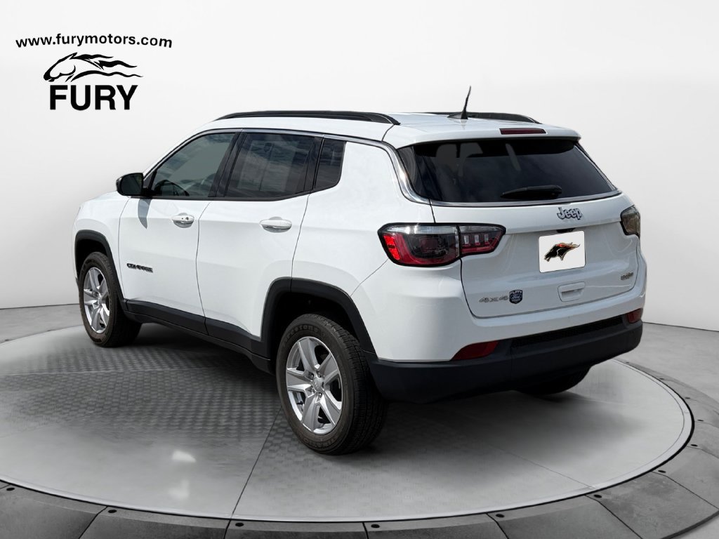 Used 2022 Jeep Compass Latitude AWD/4WD image 6