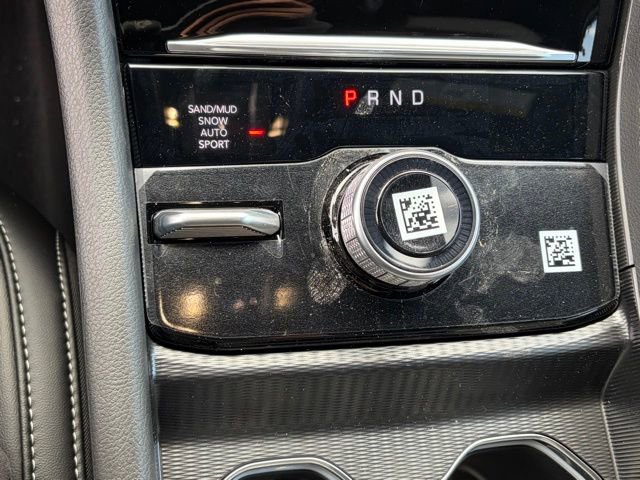 New 2026 Jeep Grand Cherokee Limited w/ Limited Altitude Package AWD/4WD image 26
