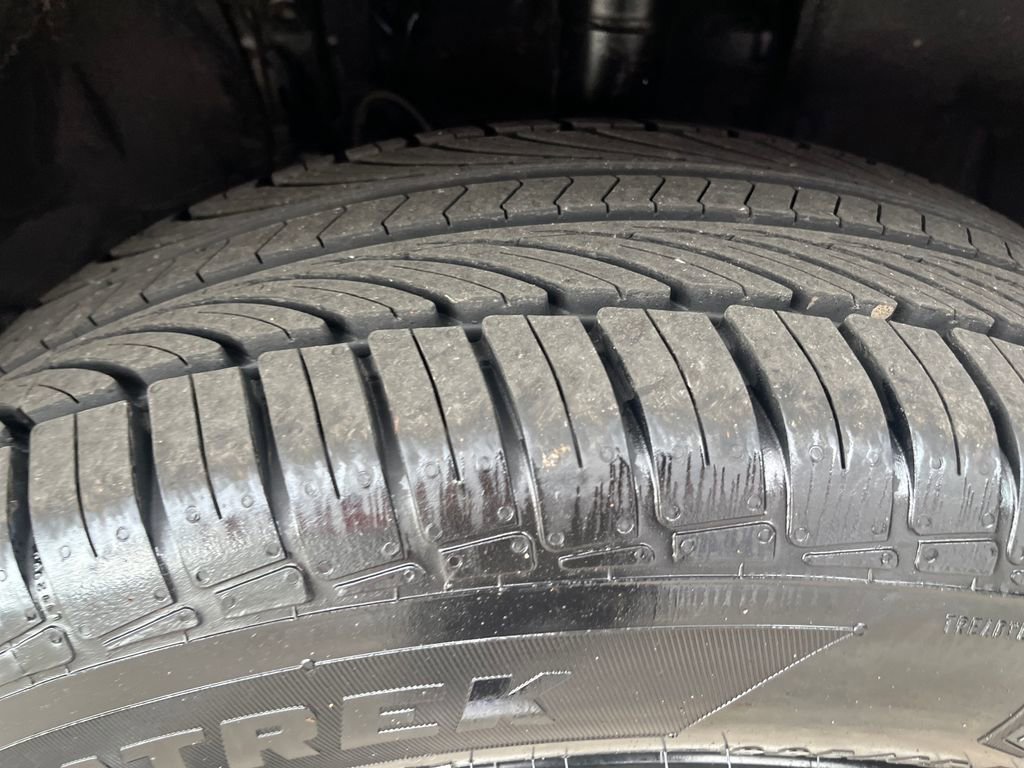 Certified 2021 Toyota RAV4 LE image 30