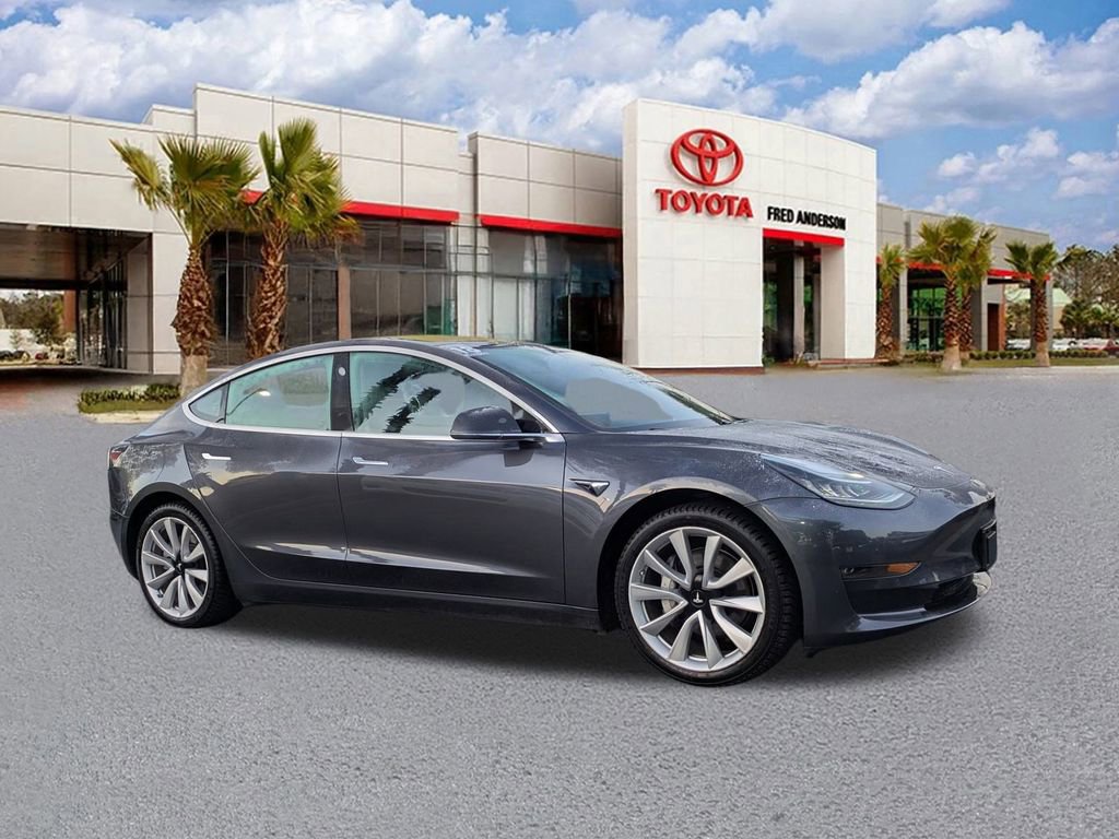 Used 2018 Tesla Model 3 Long Range image 2