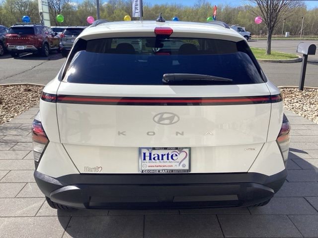 Used 2024 Hyundai Kona SEL image 6