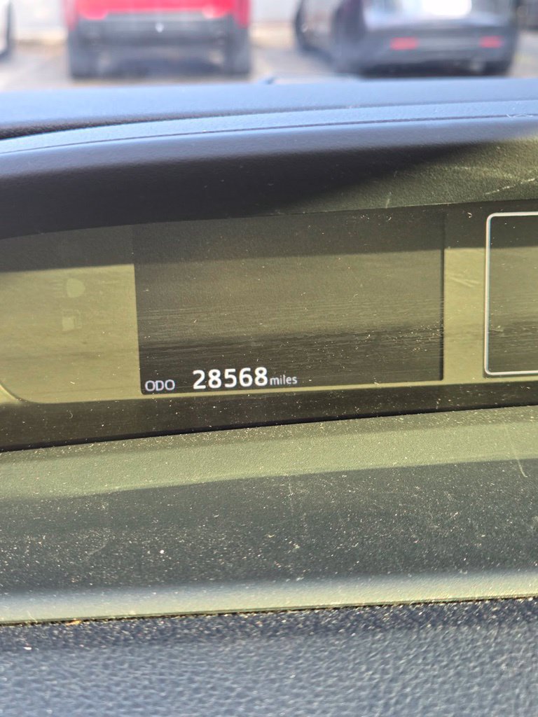 Used 2018 Toyota Prius Four Touring FWD image 4
