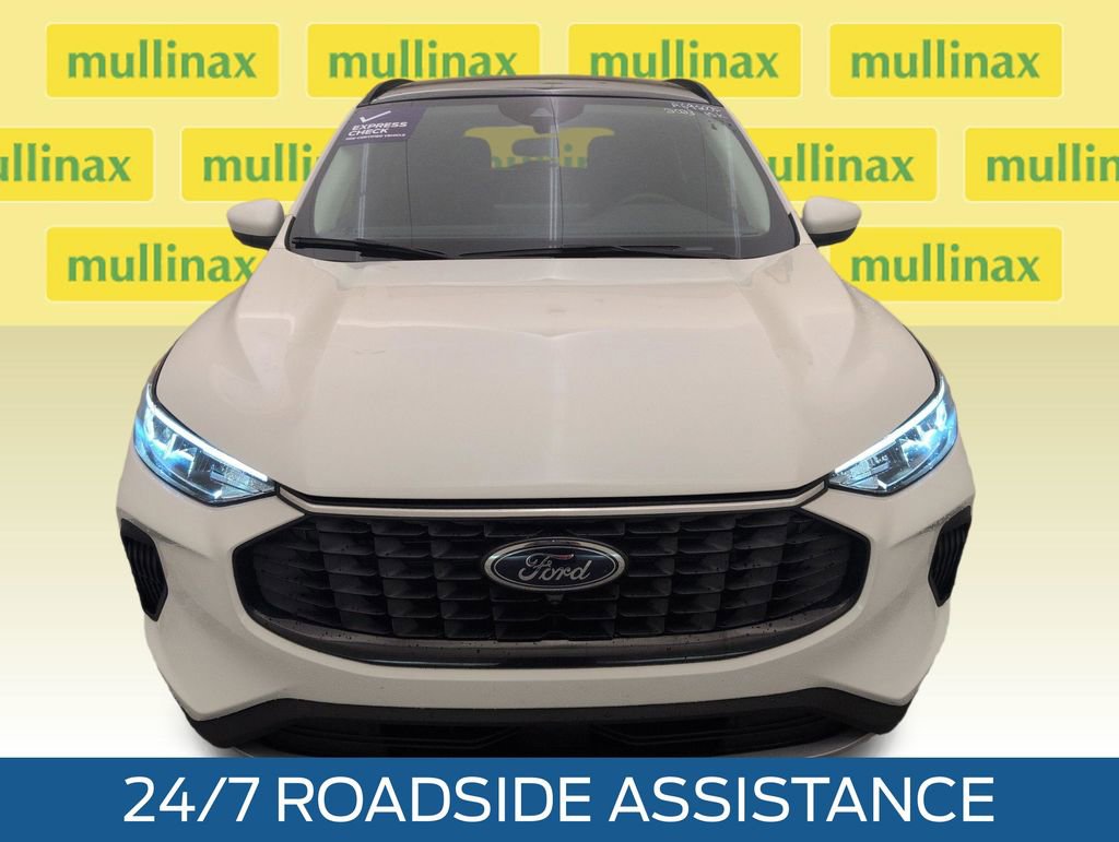 Used 2023 Ford Escape Active w/ Tech Pack #2 FWD image 14