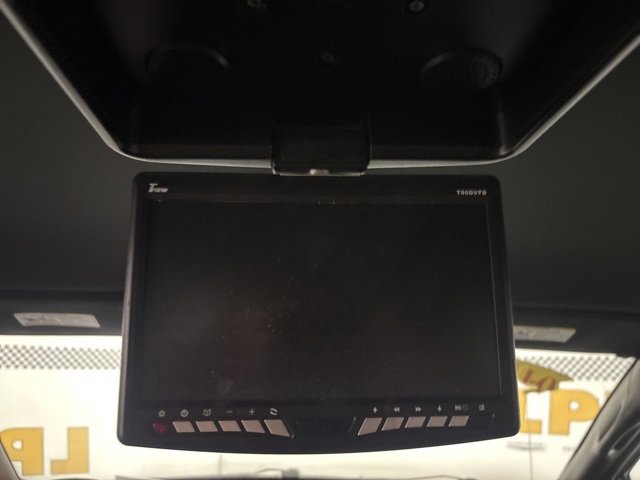 Used 2015 Dodge Grand Caravan SXT w/ Blacktop Package image 34